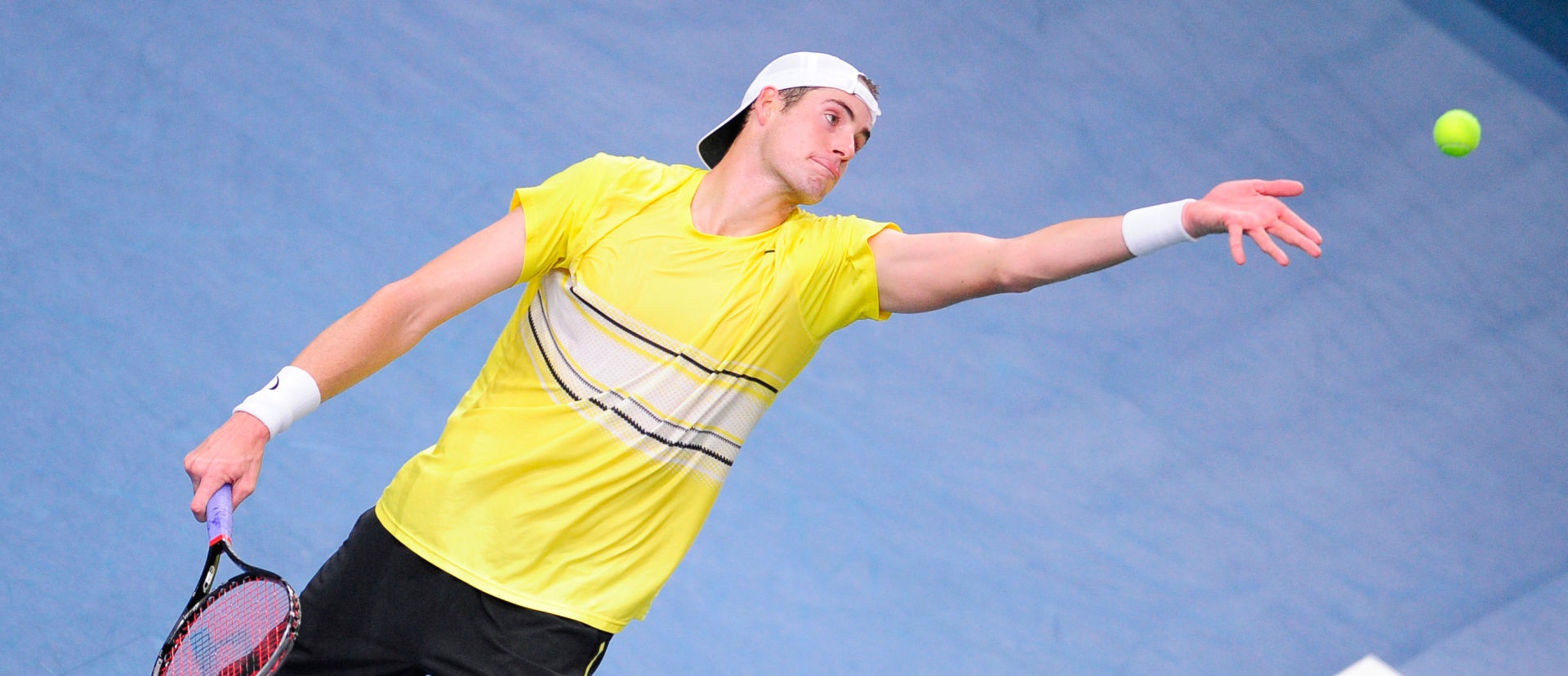 john isner serving