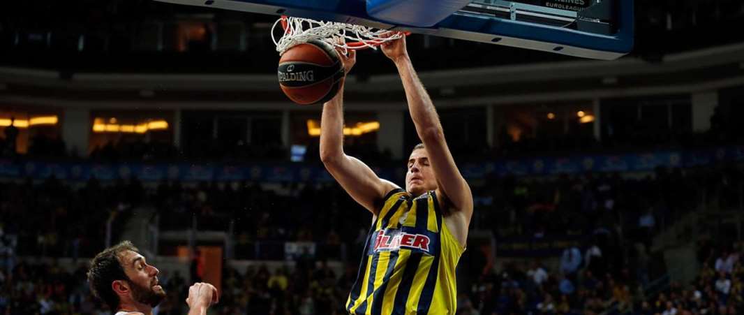 Fenerbahce – Darussafaka (AH -6,5) H 1,66