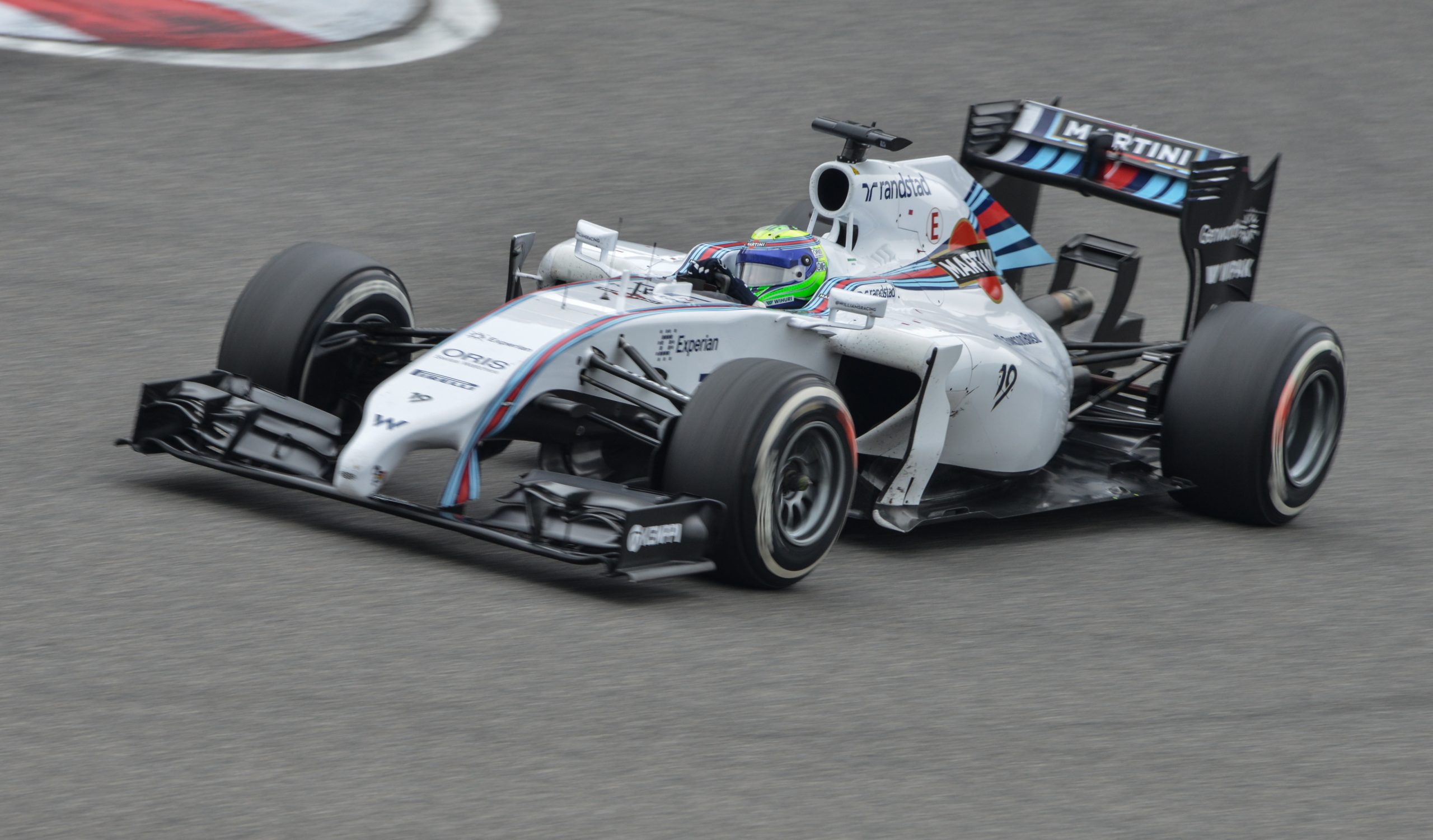Mindkét autó pontszerző helyen végez (Williams: igen) 1,83