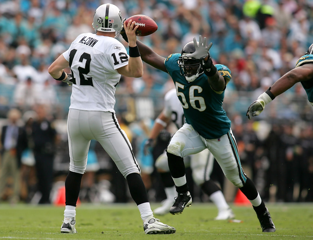 Jacksonville Jaguars – Oakland Raiders (Összesített pontok 44,5 felett) 1,71