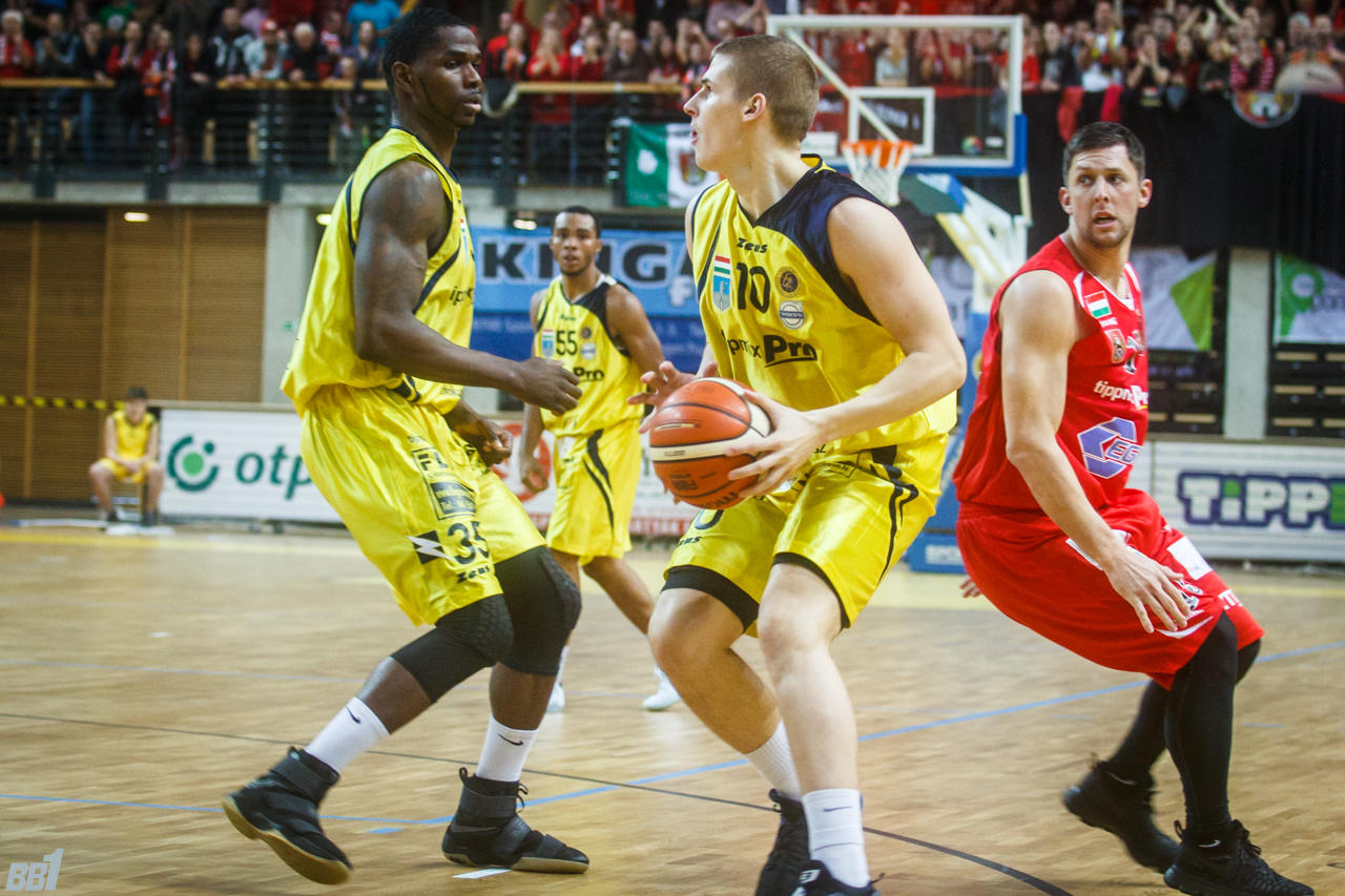Falco Szombathely – Körmend (AH +4,5) V 1,83