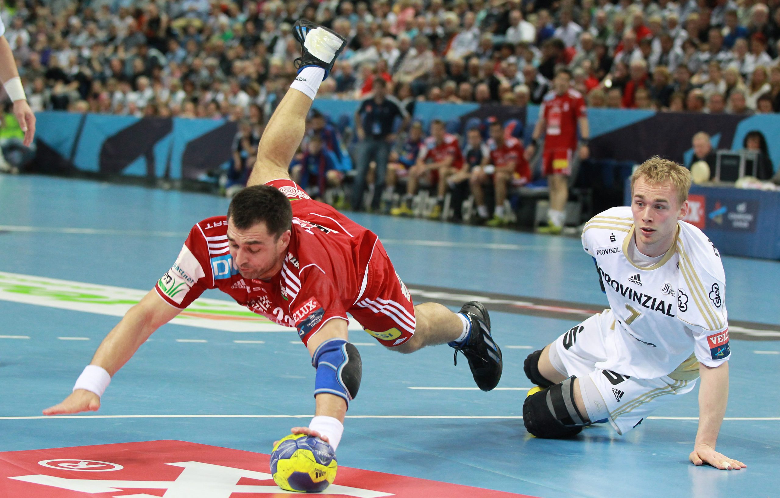 MKB Veszprém – Kiel (hazai csapat 1-5 góllal nyer) 2,4