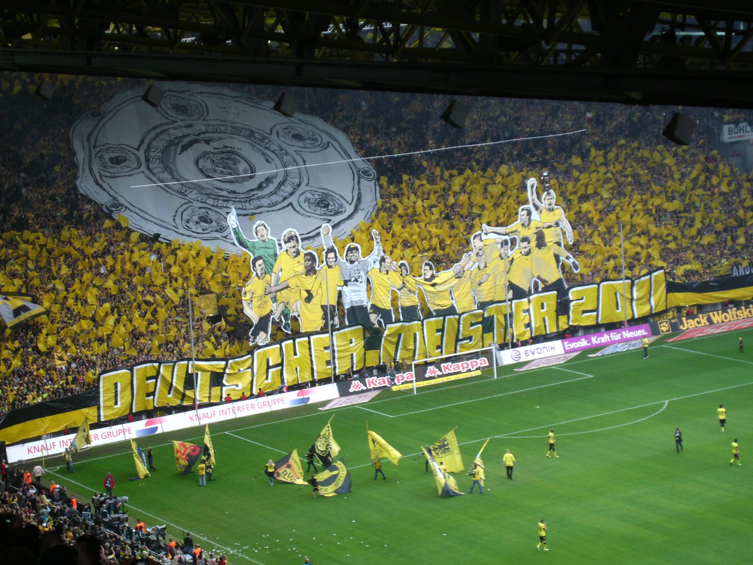 Frankfurt – Borussia Dortmund (mindkét csapat szerez gólt) 1,7