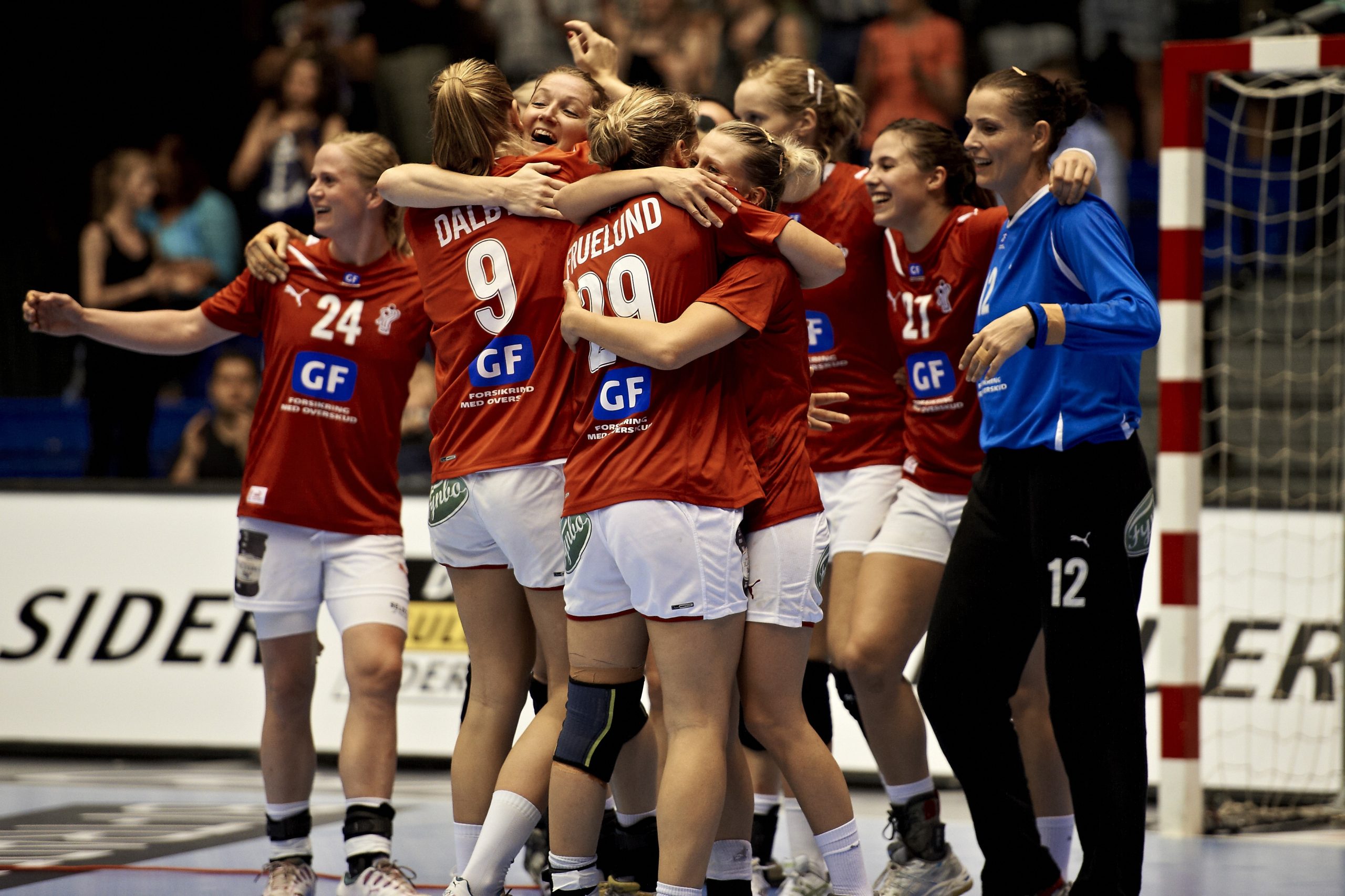 Svédország – Dánia (hazai csapat szerzett előny: 1-5 gól) 2,6