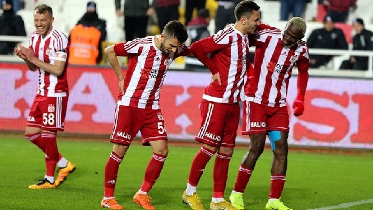 Fenerbahce - Sivasspor (x2) 1,72 - TTBKSPORT
